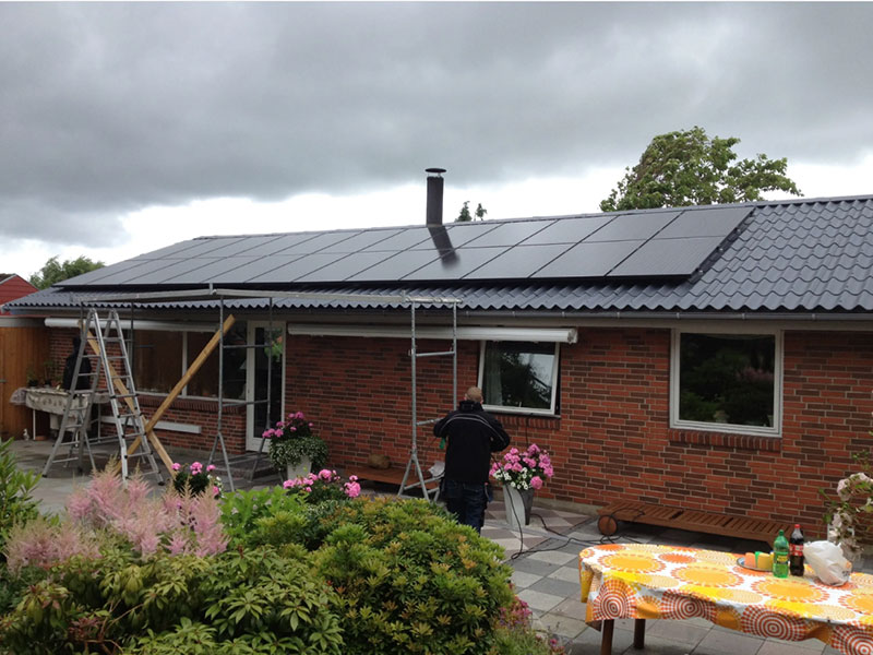 Jydsk Tagteknik solceller i graavejr